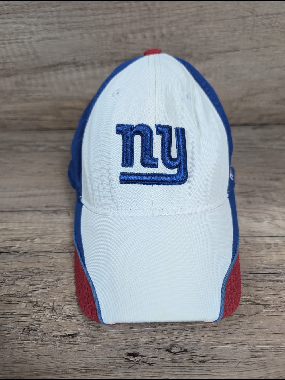 New York Giants Hat Cap Fitted S/M Red White Blue Reebok On Field NFL Football - Picture 2 of 9